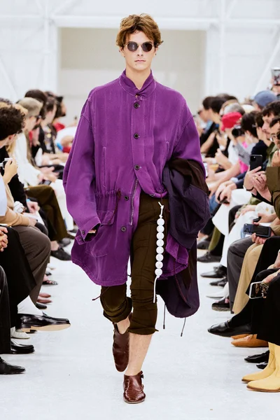 Look 38